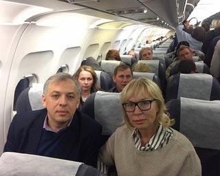 Денисову не пускают к Сенцову, но надежда на встречу еще есть