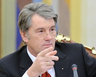 Ющенко: Украина заплатит за поддержку Кремлем Тимошенко нефтегазовой зависимостью