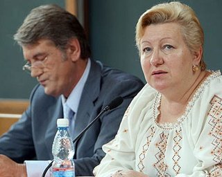 "Наша Украина" требует сформировать коалицию с премьером Ющенко