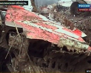 Авиакатастрофа под Смоленском: опознаны тела 17 погибших