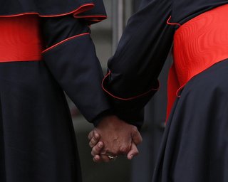 Сегодня в Ватикане начнется конклав по избранию нового Папы