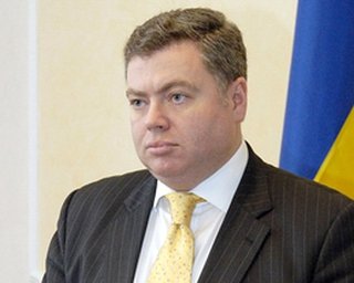 Минюст разрешил Луценко не исполнять решение суда