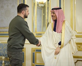Опыт с дронами в обмен на оборонную поддержку: Украина хочет заключить соглашение о сотрудничестве с Саудовской Аравией