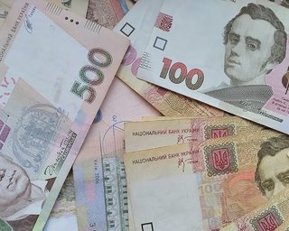 Миллиарды в местных бюджетах: за чей счет местные власти закупают барабаны в укрытия