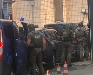 НАБУ пыталось отбить Николая Чауса у сотрудников СБУ (фото, видео)