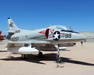Штурмовик A-4 Skyhawk: неприборкана легенда Холодної війни