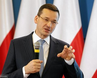 Польский премьер приравнял Хмельницкого к Гитлеру и Гимлеру
