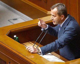 Клюев требует жесткой реакции на действия милиции в Николаеве 