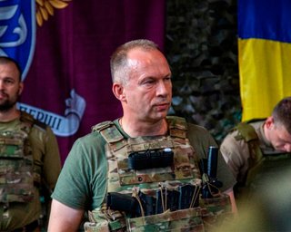 "Здав Авдіївку": росіяни поширюють новий фейк про Сирського