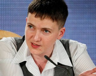 С Савченко отказались работать адвокаты