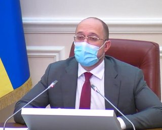 На 2021 год Украина договорилась о поставках 30 млн доз вакцин, - Шмыгаль