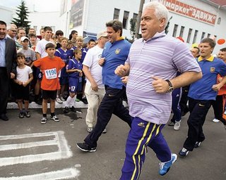 Бюджет в трубу. Как чиновники зарабатывают на госзакупках топлива