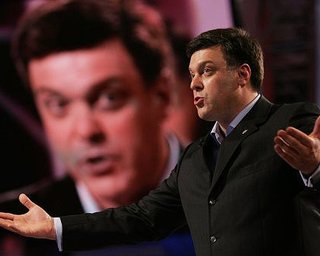 Тягнибок пообещал разобраться с проплаченными митингами