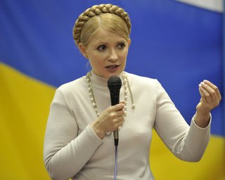 Батьківщина начала сбор подписей за скорейшее рассмотрение дела Тимошенко в ЕСПЧ