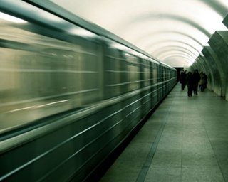 Смертниц в московском метро сопровождали еще две женщины, - ФСБ