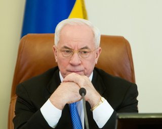 Азаров: Мы отстали, нам надо развиваться