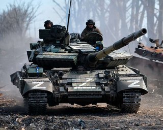 "Це інші умови": ЗС РФ змінили тактику на Авдіївському напрямку та продовжують штурми (відео)