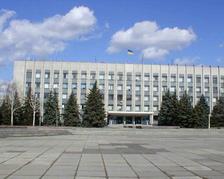 На выборах мэра Горловки побеждает кандидат от партии Тигипко