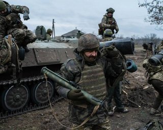"Дорога життя": росіяни хочуть перерізати важливий логістичний коридор у районі Авдіївки, — ЗСУ