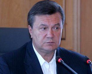 Янукович не видит альтернативы пересмотру газовых контрактов с Россией