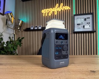Компактна зарядна станція Anker SOLIX C300 DC для смартфонів, ноутбуків та гаджетів (фото)