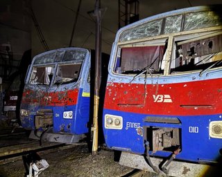 ЗС РФ вдарила по Полтаві: пошкоджені локомотивне депо та потяги, є проблеми зі світлом (фото)