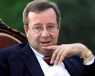 Президент Эстонии поздравил Януковича с победой на выборах