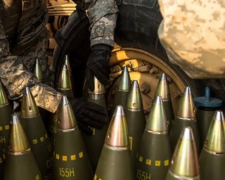 Эффективней чем обычные: Киев отчитался перед США о применении кассетных боеприпасов, — CNN