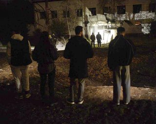 У Києві після удару в Південний міст змінили графік транспорту, є руйнування: які наслідки