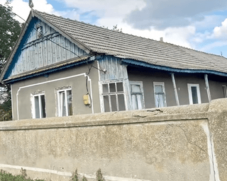 Без газу та води: на Одещині продають бюджетний будинок біля моря (відео)