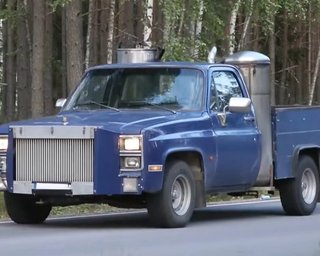 Їздить на дровах: унікальний пікап Chevrolet встановив рекорд швидкості (відео)