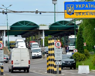 Украина откроет пункт пропуска "Шегини" на границе с Польшей, – решение Кабмина