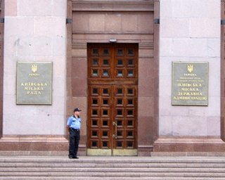 Оппозиция и ПР назначат выборы мэра летом, - СМИ