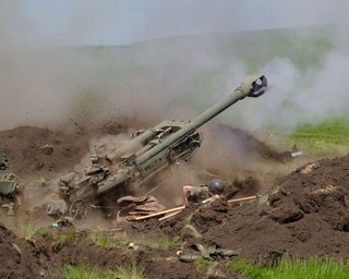 В районе Бахмута ВСУ начали применять контрбатарейную борьбу, — Сырский (видео)