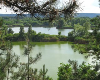 Озеро Баластне. Кришталево чисті підземні води та принади степової України