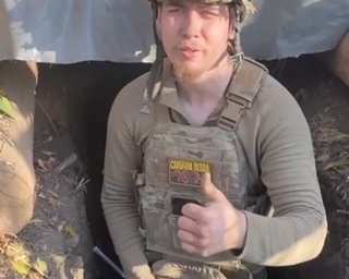 "Я задоволений сьогоднішнім днем": боєць ЗСУ пережив приліт КАБ по його позиції (відео)