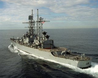 Эсминец США приблизился к военно-морской базе России в Сирии
