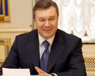 За счет скидки на газ Янукович надеется сэкономить 3 млрд.