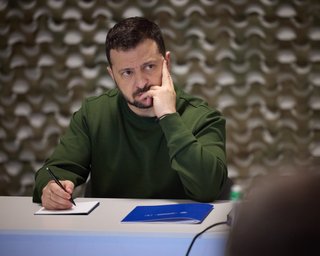Зеленський закликав депутатів до служби в ЗСУ: Арахамія пояснив слова президента, — УП