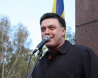 Тягнибок: после 9 мая Москва может предъявить претензии Януковичу