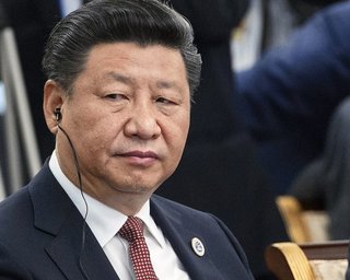 Си Цзиньпин поздравил Зеленского с победой