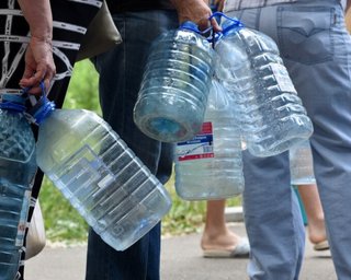 Подають раз на три дні: названо причини катастрофи з водою на окупованому Донбасі