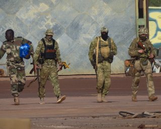 Прострелили ноги и отрезали руки: украинский боец рассказал, как пережил плен у "вагнеровцев"