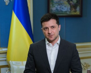 Украина договорилась о поставках 10 млн доз вакцин Pfizer, - Зеленский