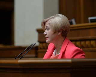 Одно дело. Соратница Порошенко не ответила на вопрос о справедливости подозрения Медведчуку (видео)