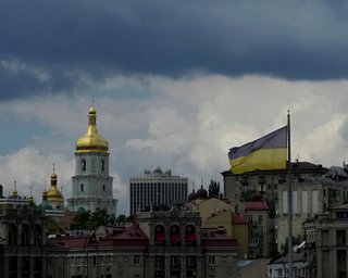 Нічний обстріл Києва: мешканців столиці попередили, що графіки не працюють (скриншоти)
