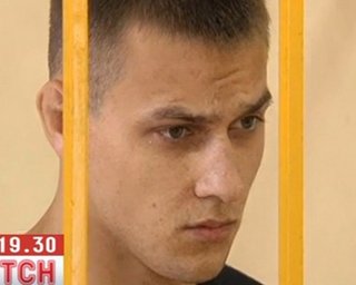 Суд по делу Титушко перенесли, Яценюку вручили две морковки