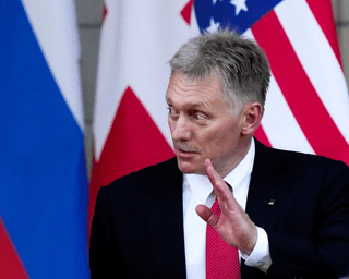 "Це очевидно": у Кремлі заявили, що НАТО "де-факто" воює з Росією