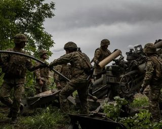 Устроили неприятности: ВСУ под Бахмутом уничтожили 3 артустановки россиян и 4 пушки (видео)