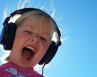 Подарок меломану: Пять музыкальных приложений для смартфонов
